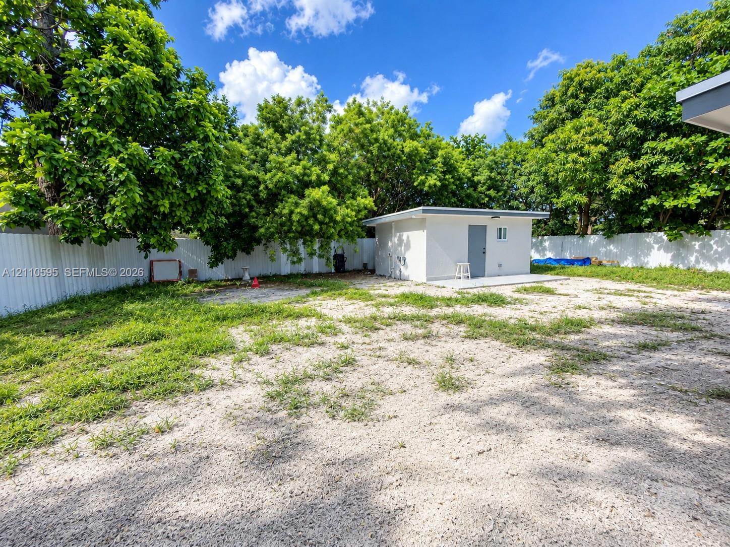 2125 Nw 158th Street Property Photo 3