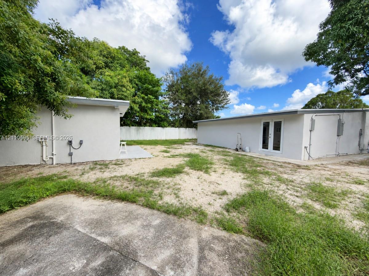 2125 Nw 158th Street Property Photo 8