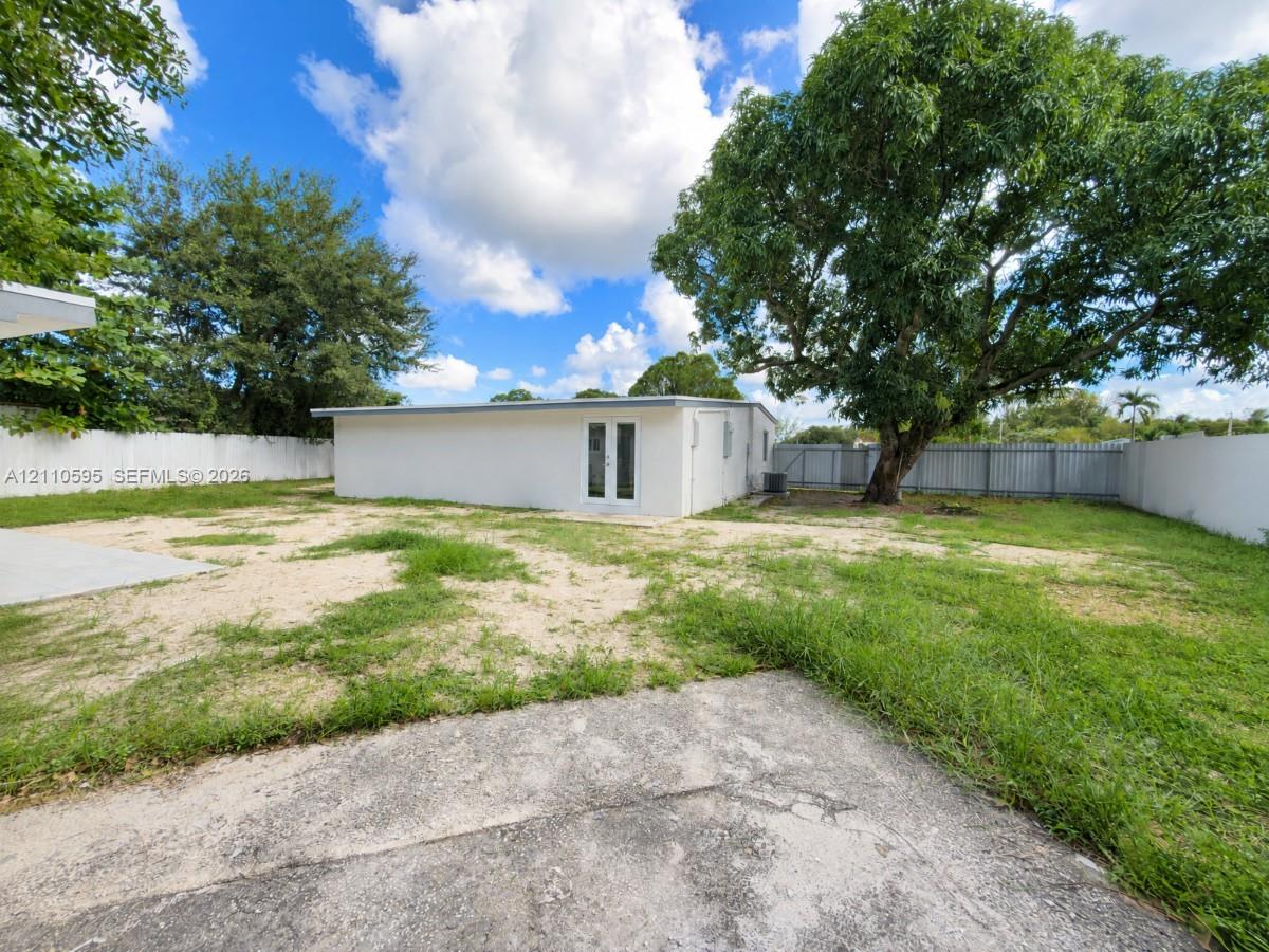2125 Nw 158th Street Property Photo 9