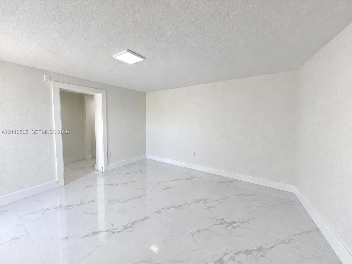 2125 Nw 158th Street Property Photo 13