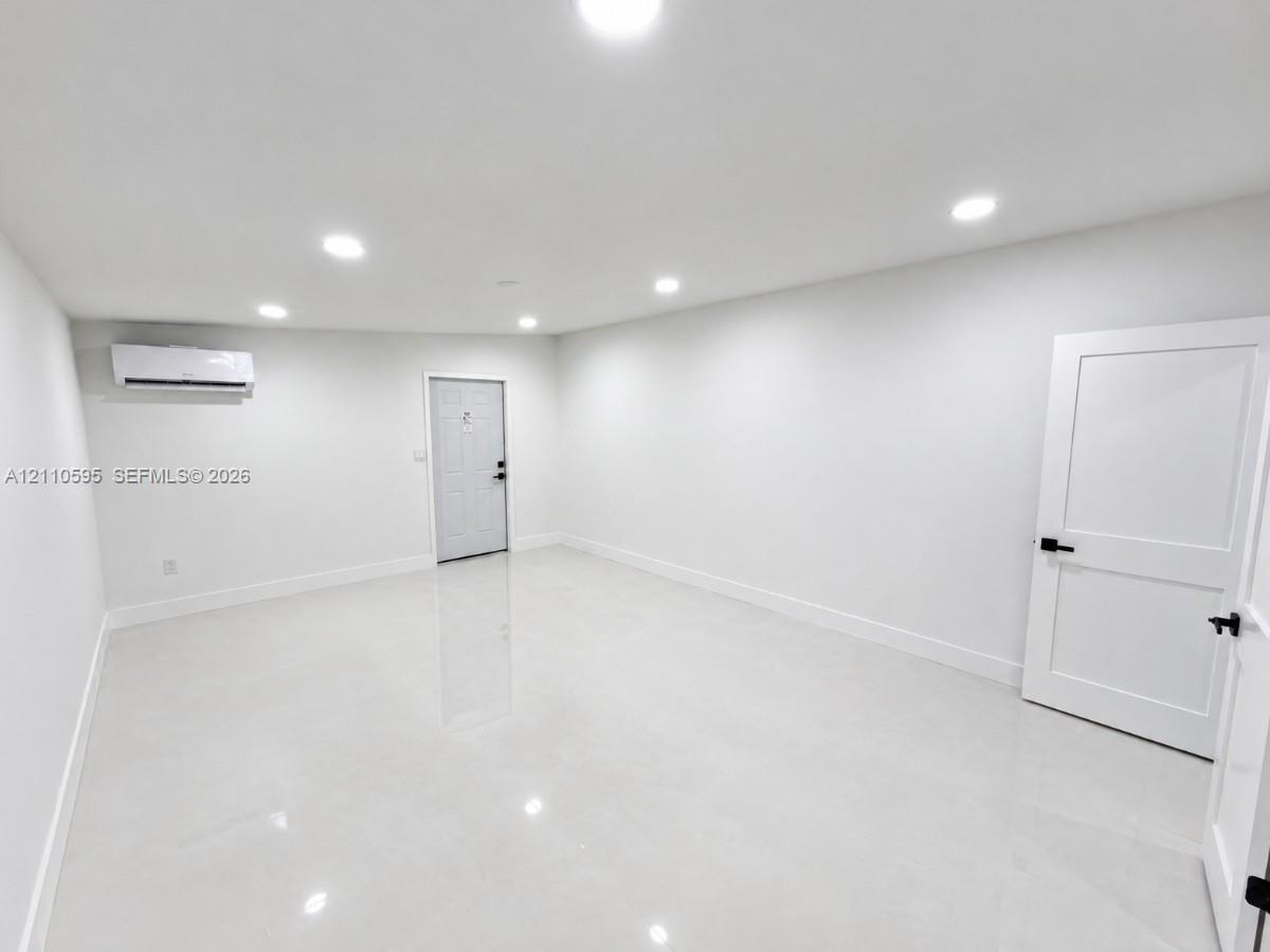 2125 Nw 158th Street Property Photo 17