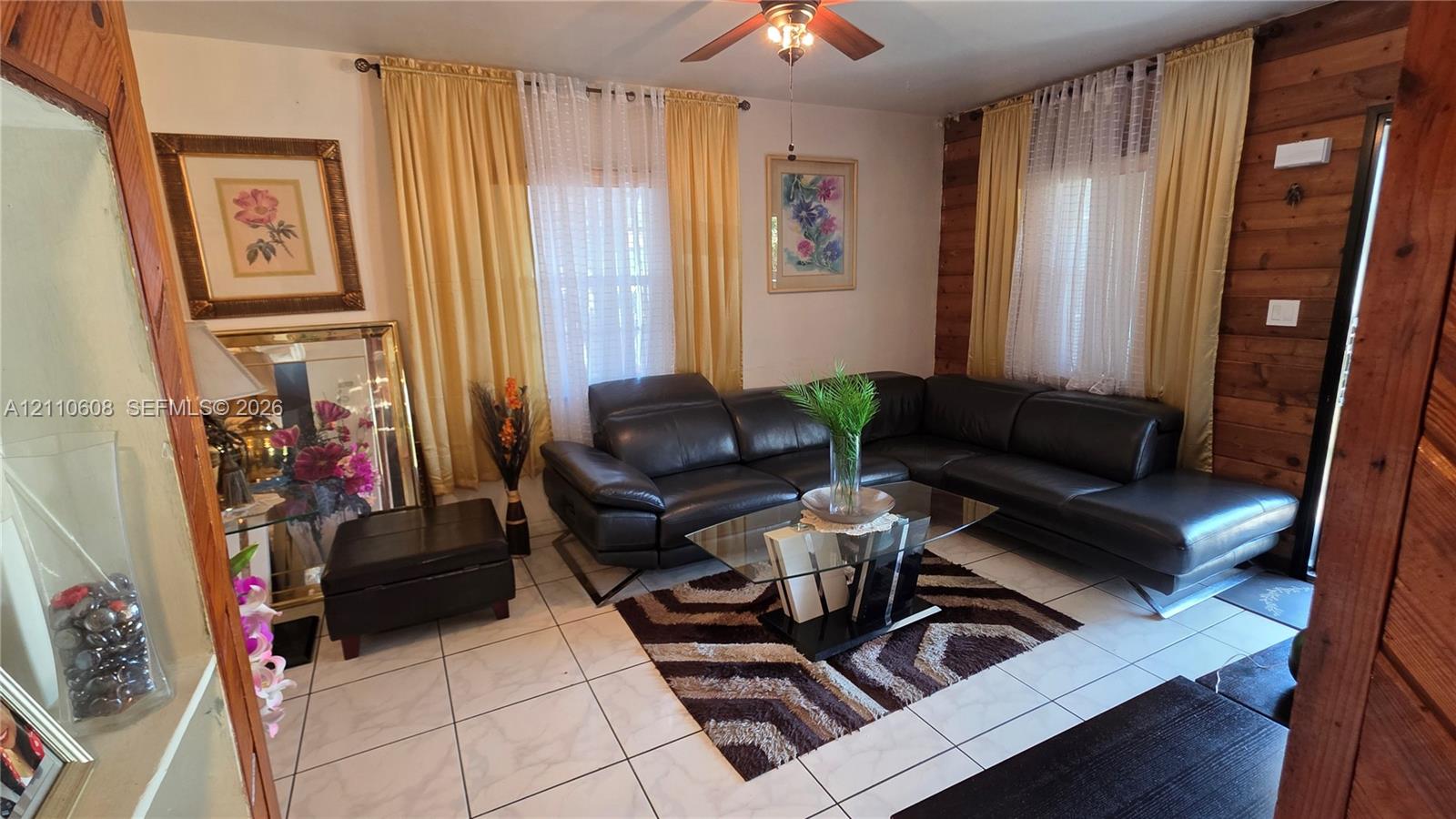 350 Nw 188th Street Property Photo 3