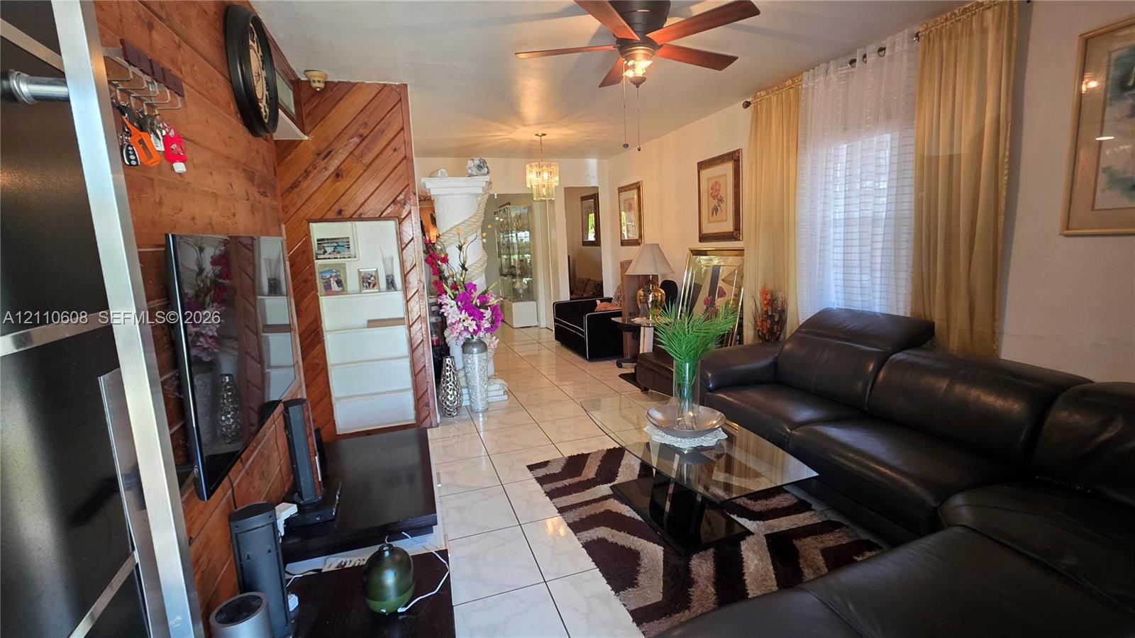 350 Nw 188th Street Property Photo 4