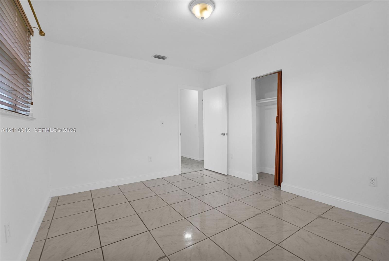 2311 Nw 140th Street Property Photo 10