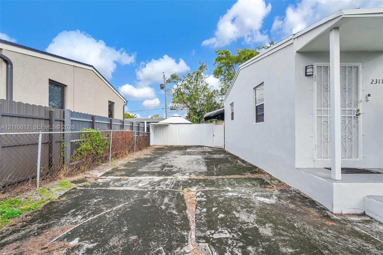 2311 Nw 140th Street Property Photo 41
