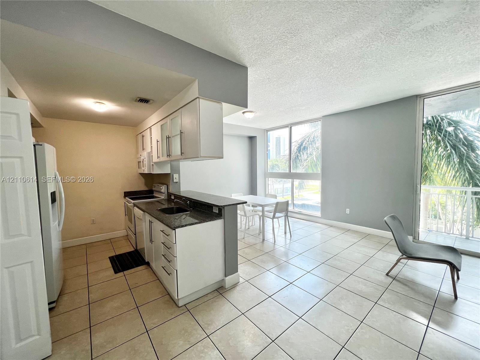 275 NE 18th Street 305 Property Photo 1