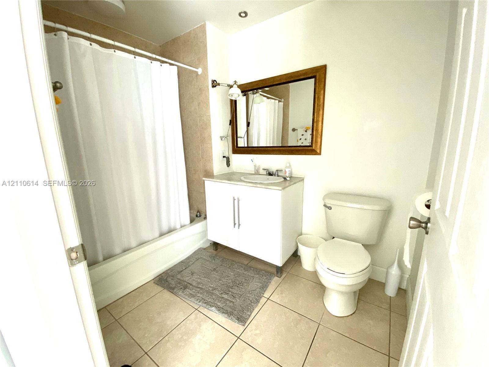 275 Ne 18th Street 305 Property Photo 7