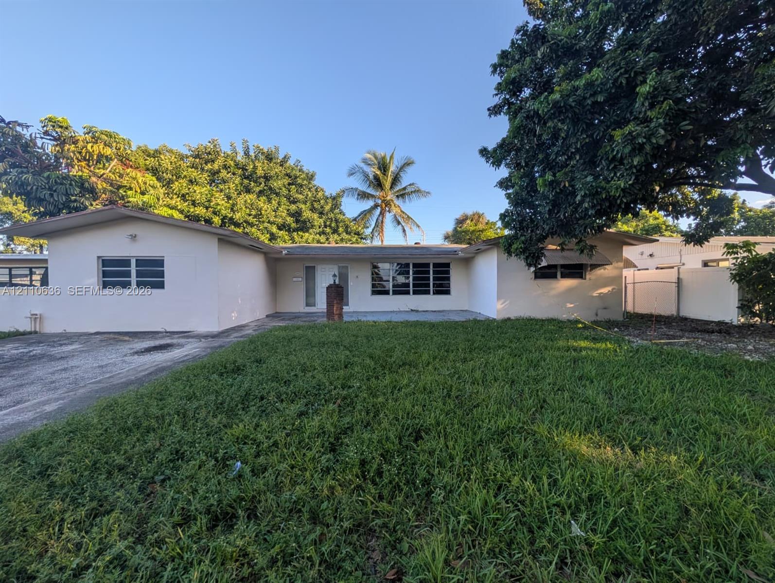 1031 Ne 166th Street Property Photo 1