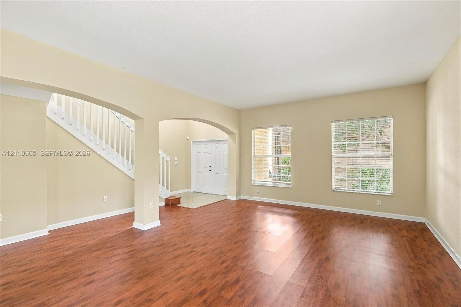1485 Ne 40th Road Property Photo 2
