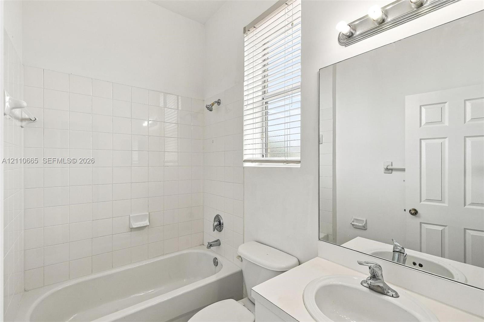 1485 Ne 40th Road Property Photo 15