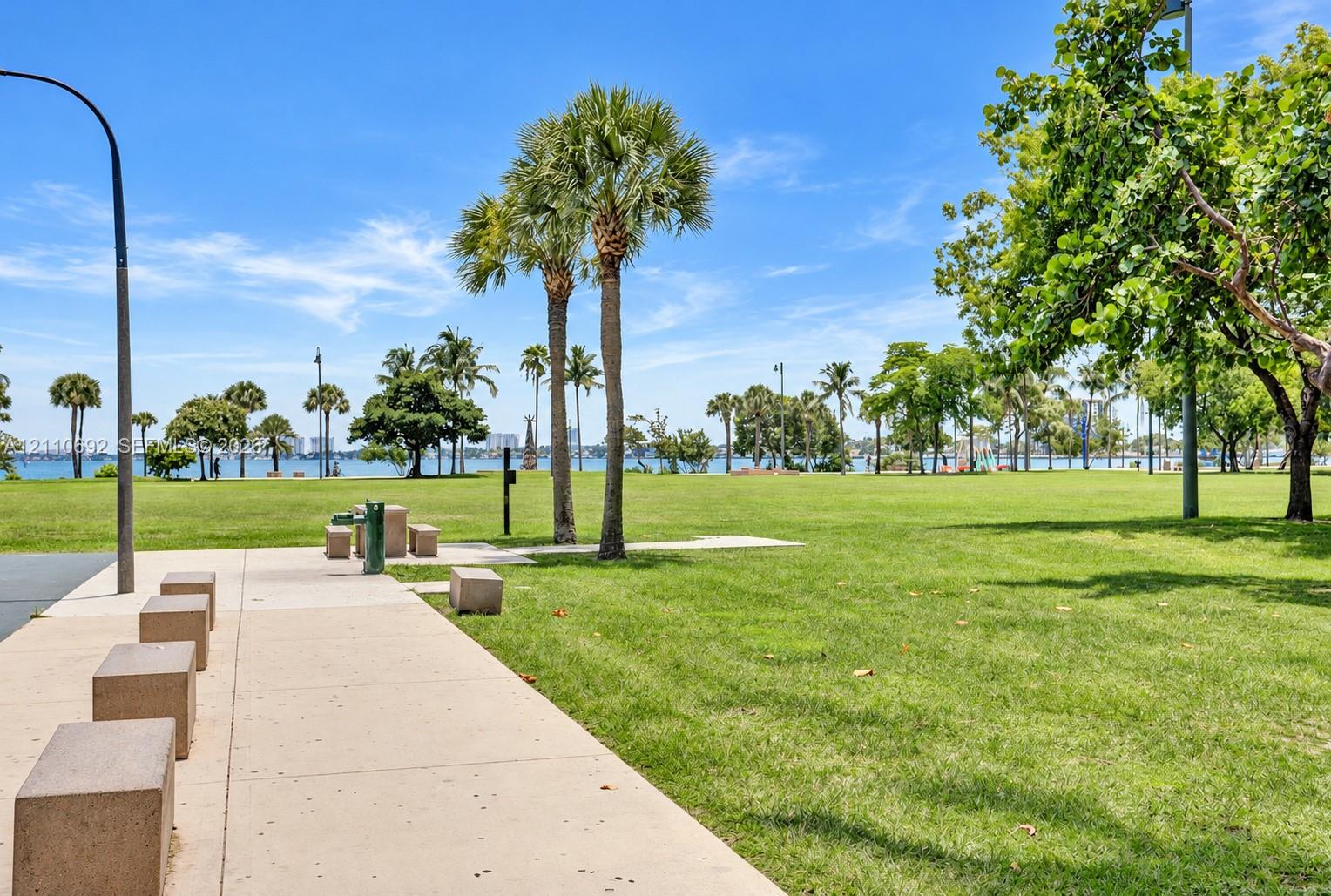 1900 N Bayshore Drive 3012 Property Photo 17