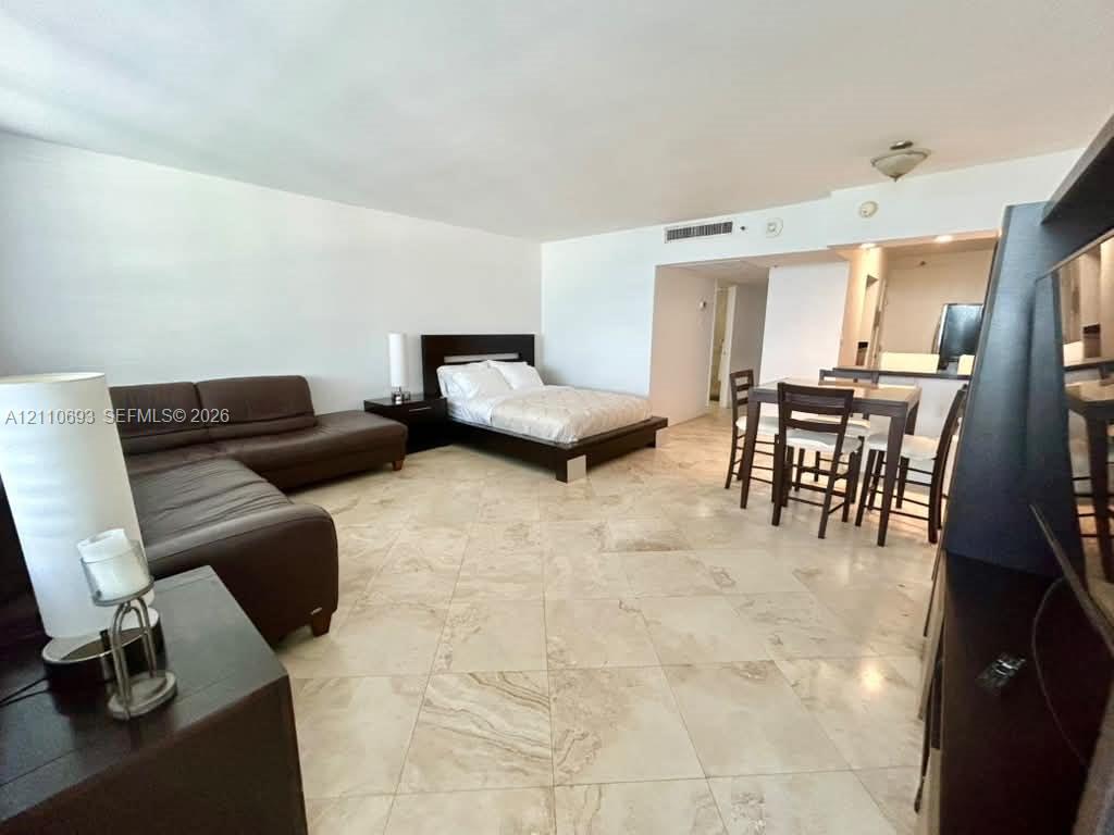 100 Lincoln Road 1519 Property Photo 1