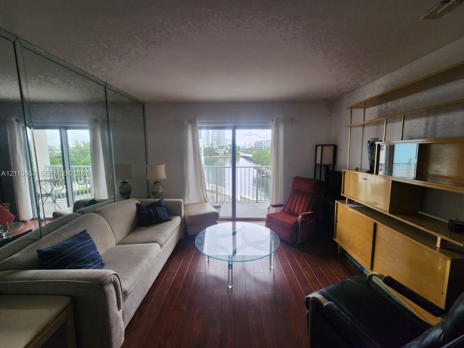 1674 Bay Road 305 Property Photo 1
