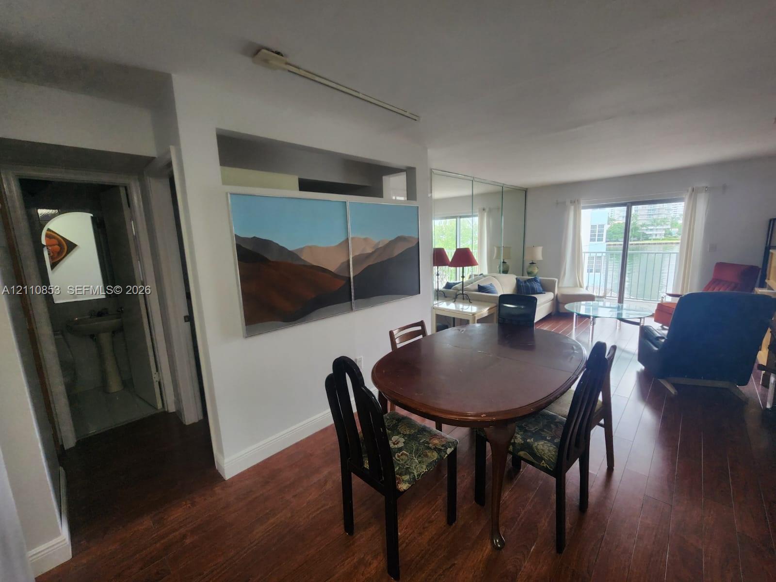 1674 Bay Road 305 Property Photo 3