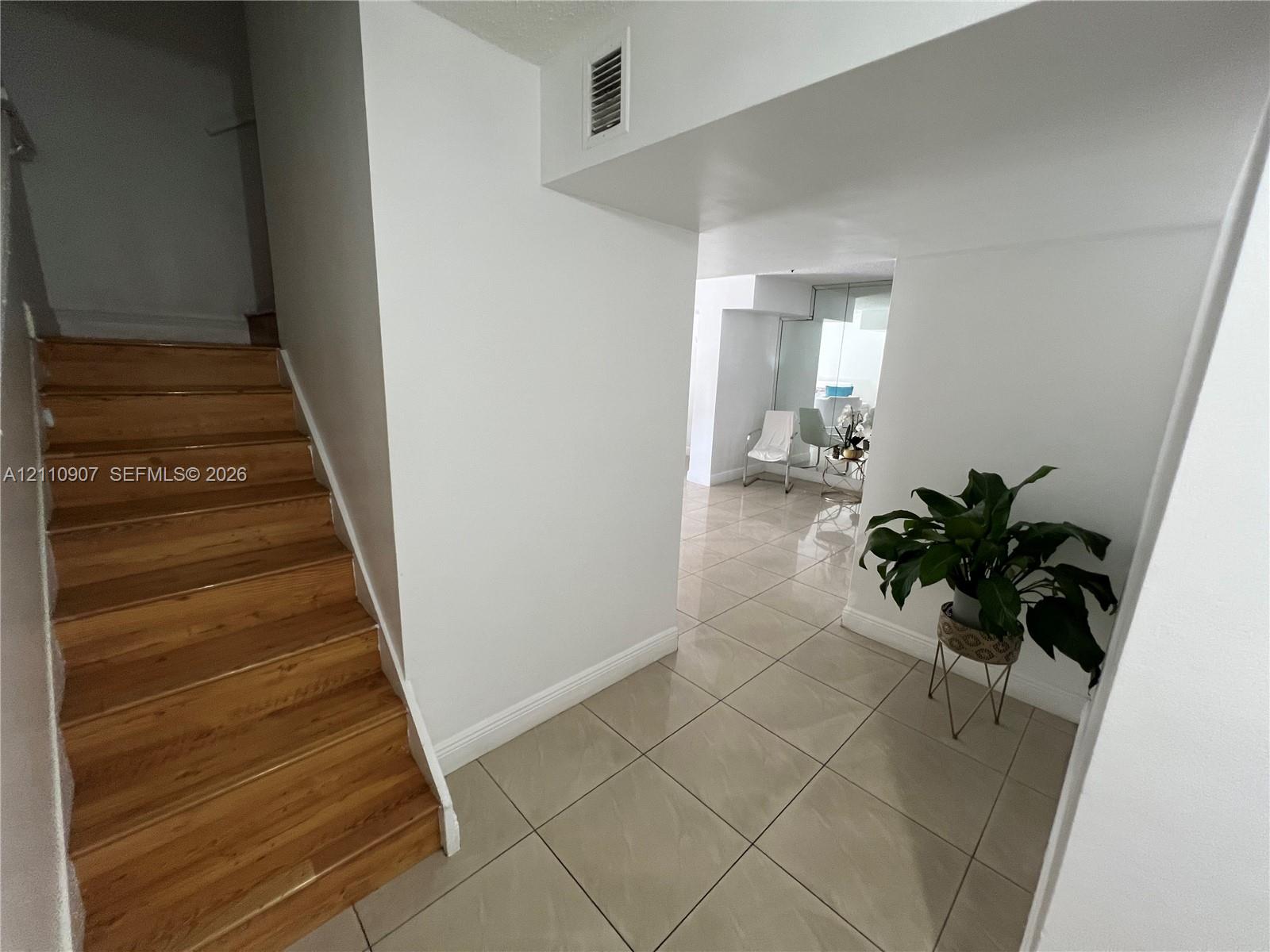 9240 Fontainebleau Boulevard 207 Property Photo 28