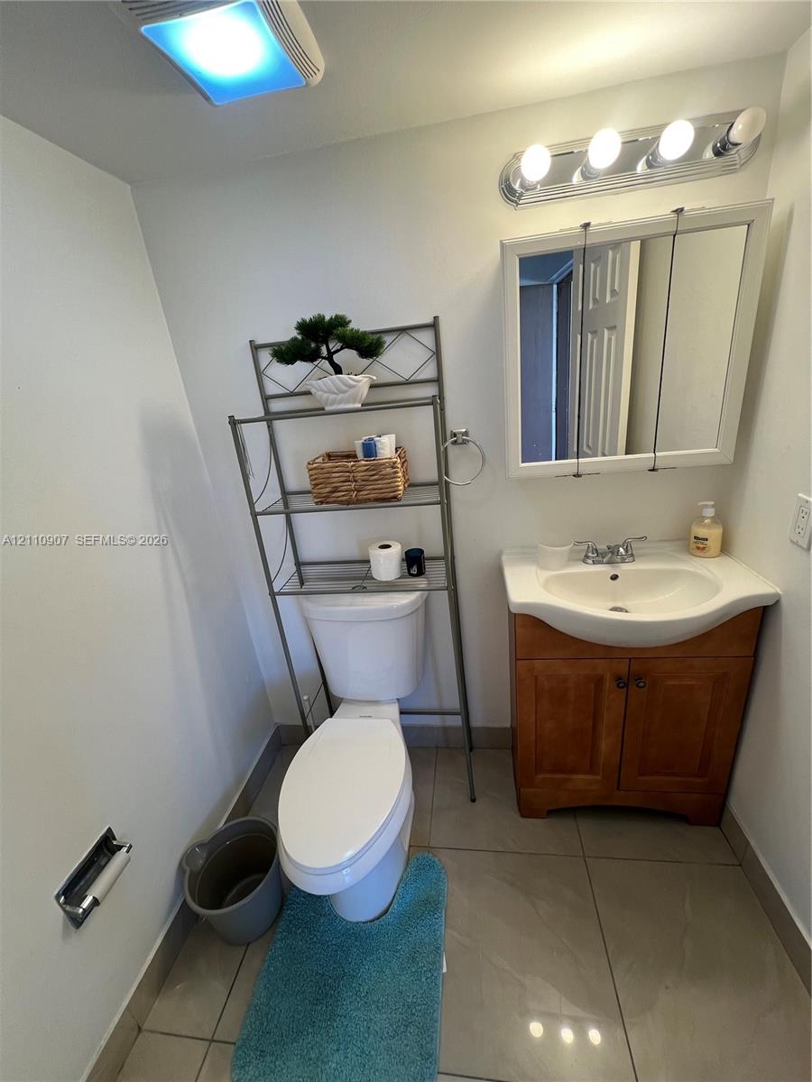 9240 Fontainebleau Boulevard 207 Property Photo 32
