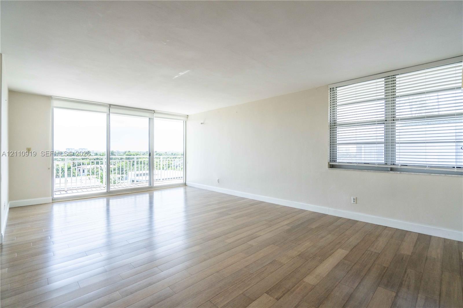 9500 W Bay Harbor Drive 7d Property Photo 2