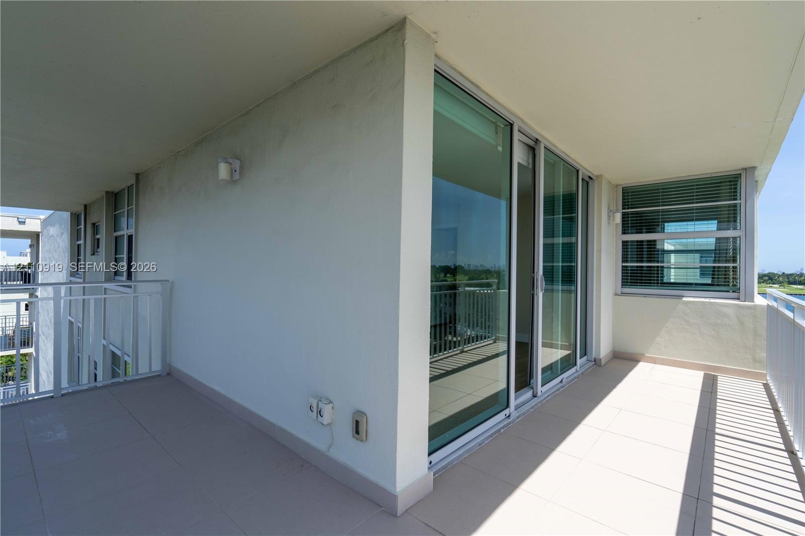 9500 W Bay Harbor Drive 7d Property Photo 5