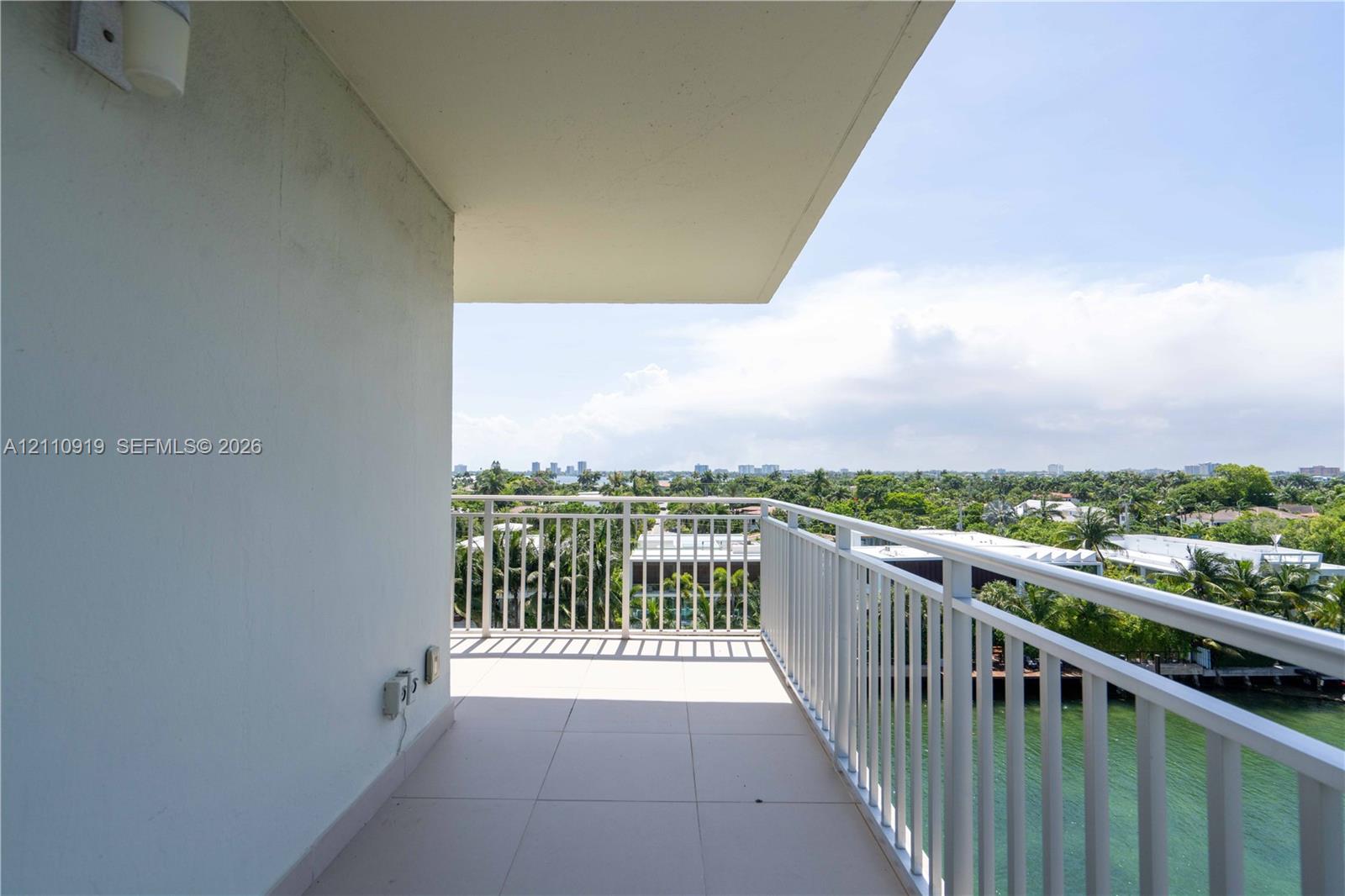 9500 W Bay Harbor Drive 7d Property Photo 27