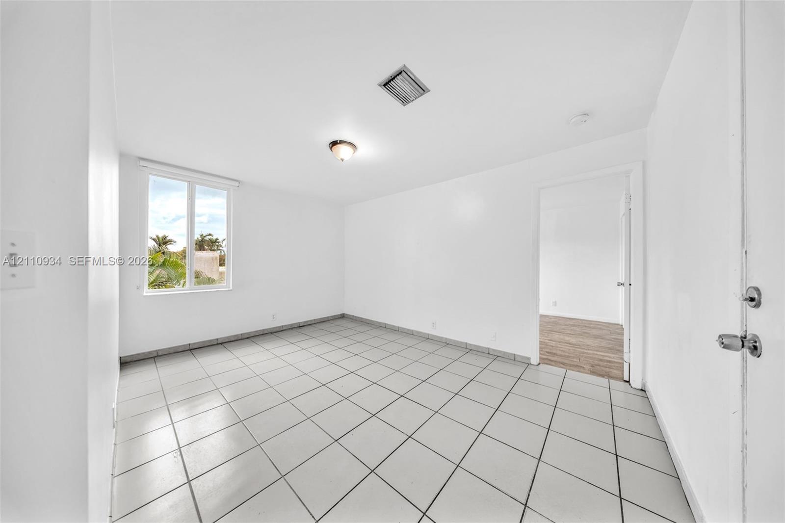 1853 Sw 17th Street 4 Property Photo 7