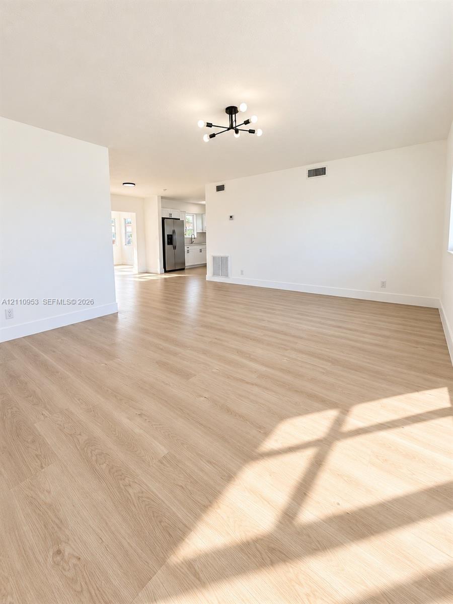420 Sw 71st Way Property Photo 4