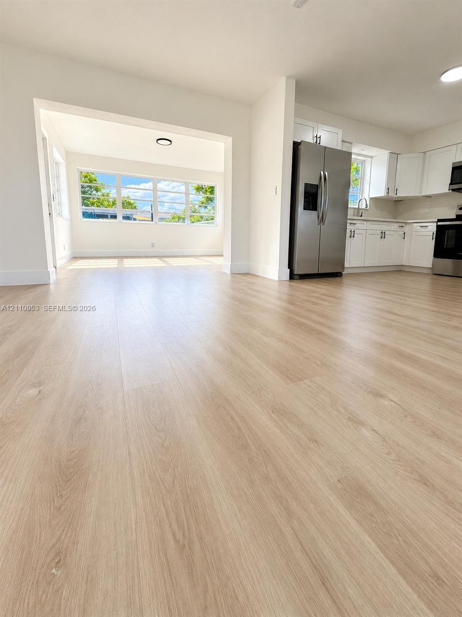 420 Sw 71st Way Property Photo 7