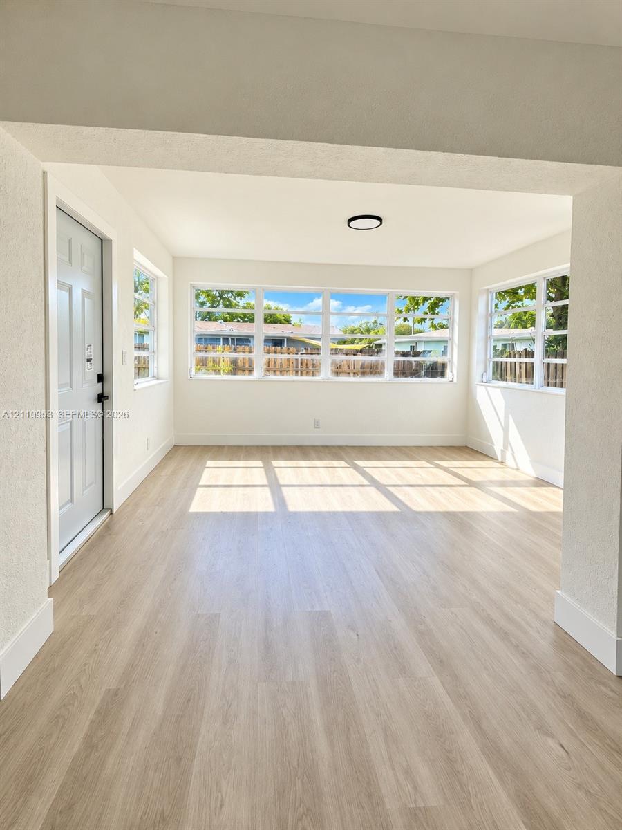 420 Sw 71st Way Property Photo 11