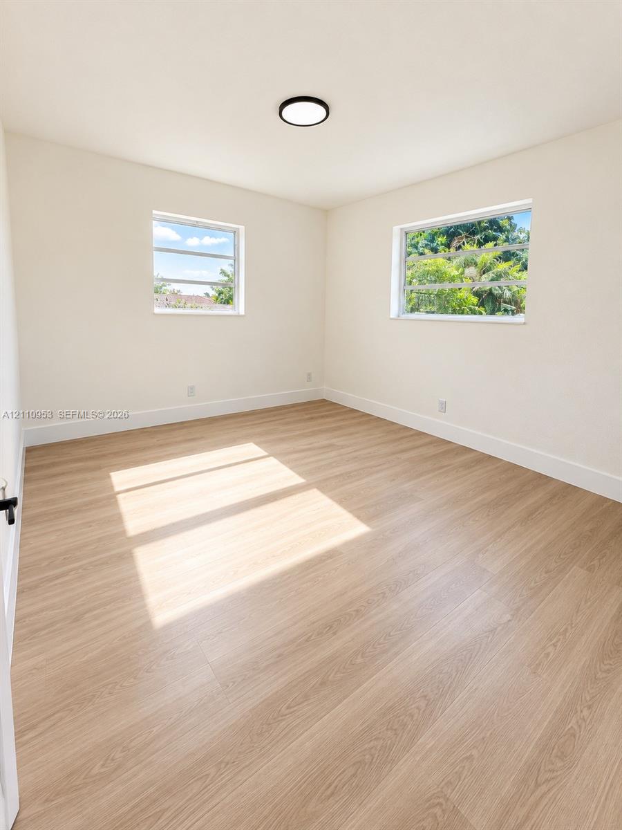 420 Sw 71st Way Property Photo 14