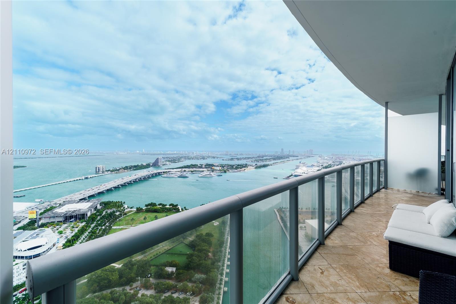 888 Biscayne Boulevard 4712 Property Photo 1