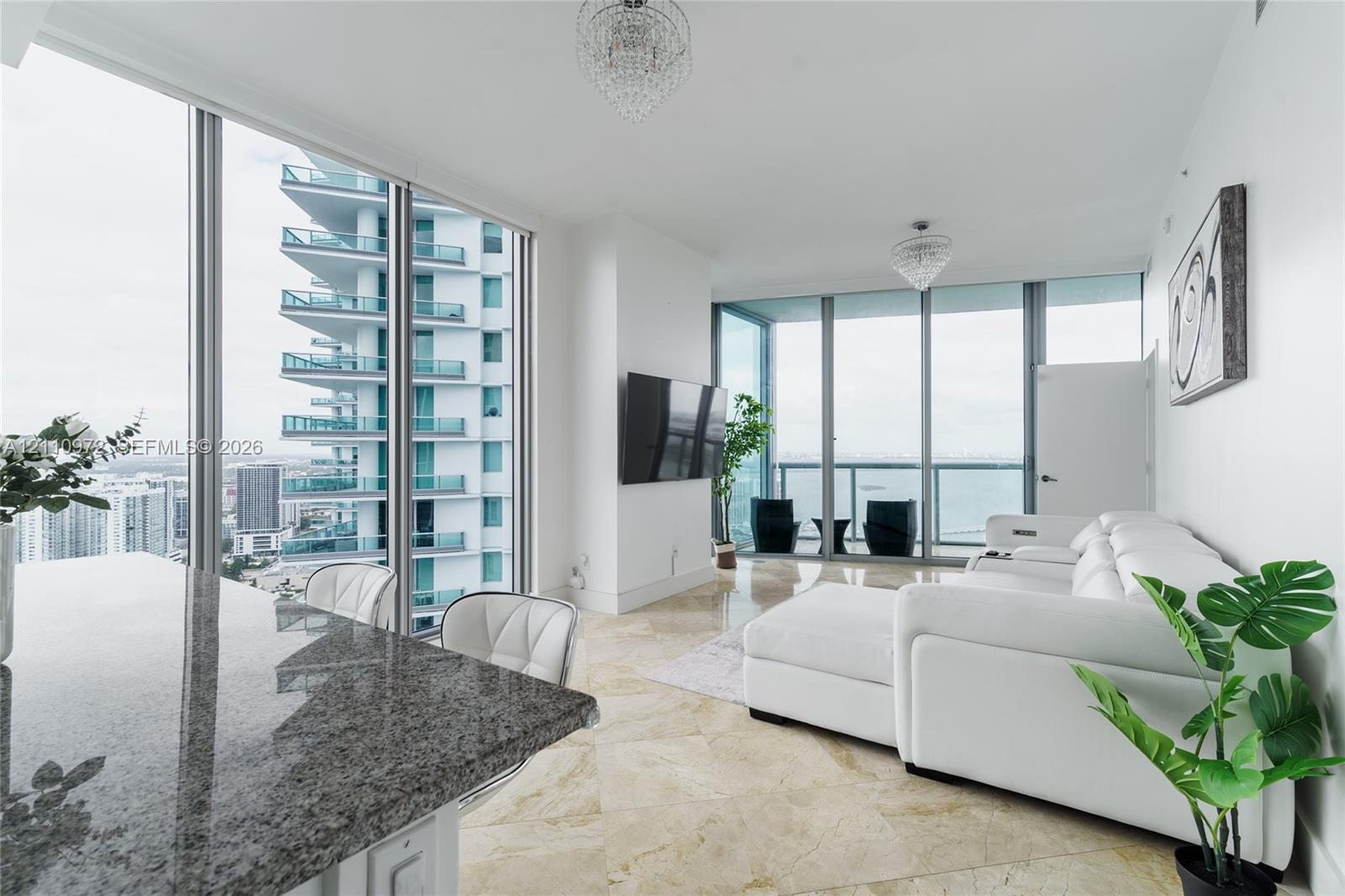 888 Biscayne Boulevard 4712 Property Photo 15
