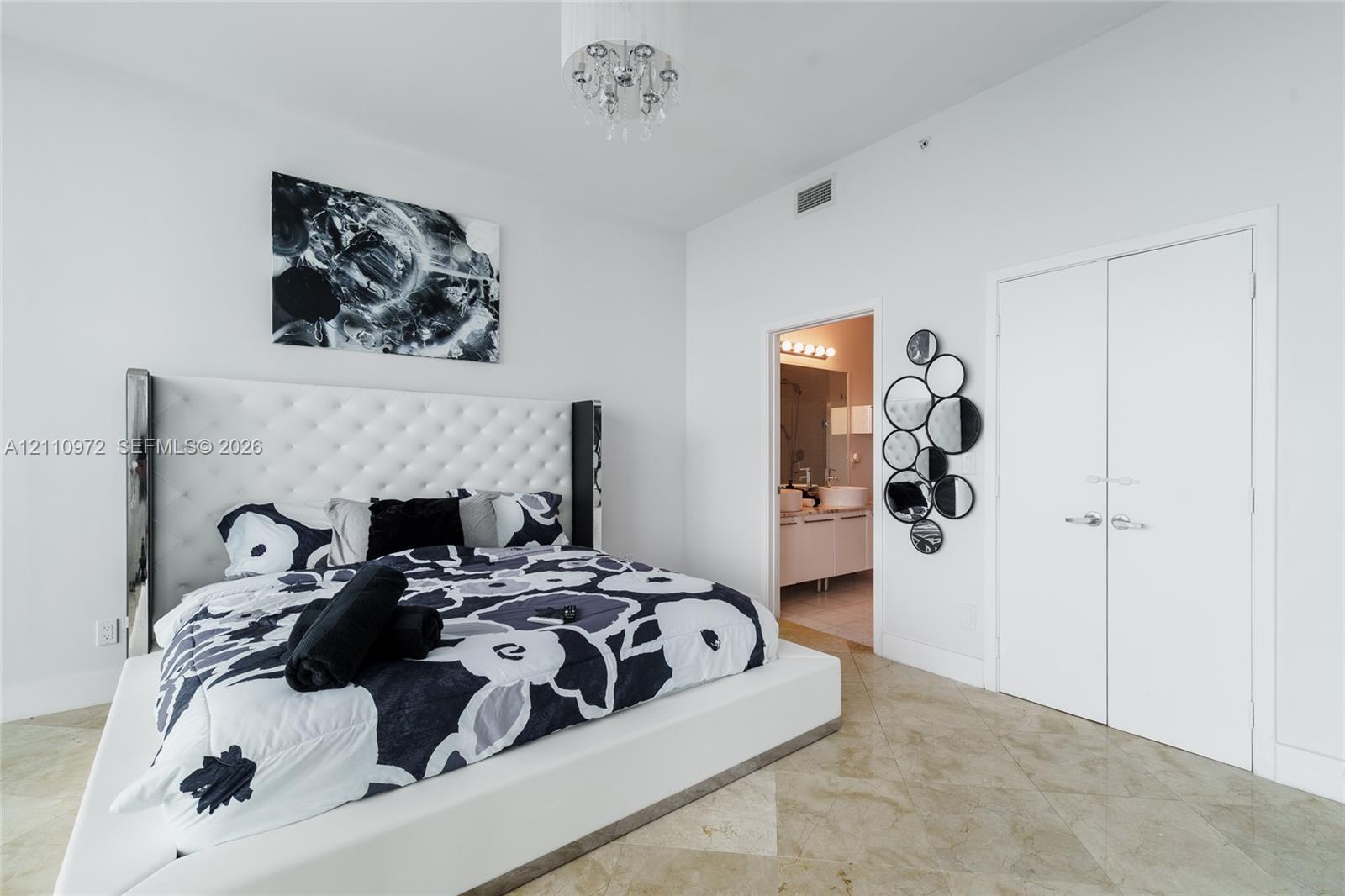 888 Biscayne Boulevard 4712 Property Photo 17