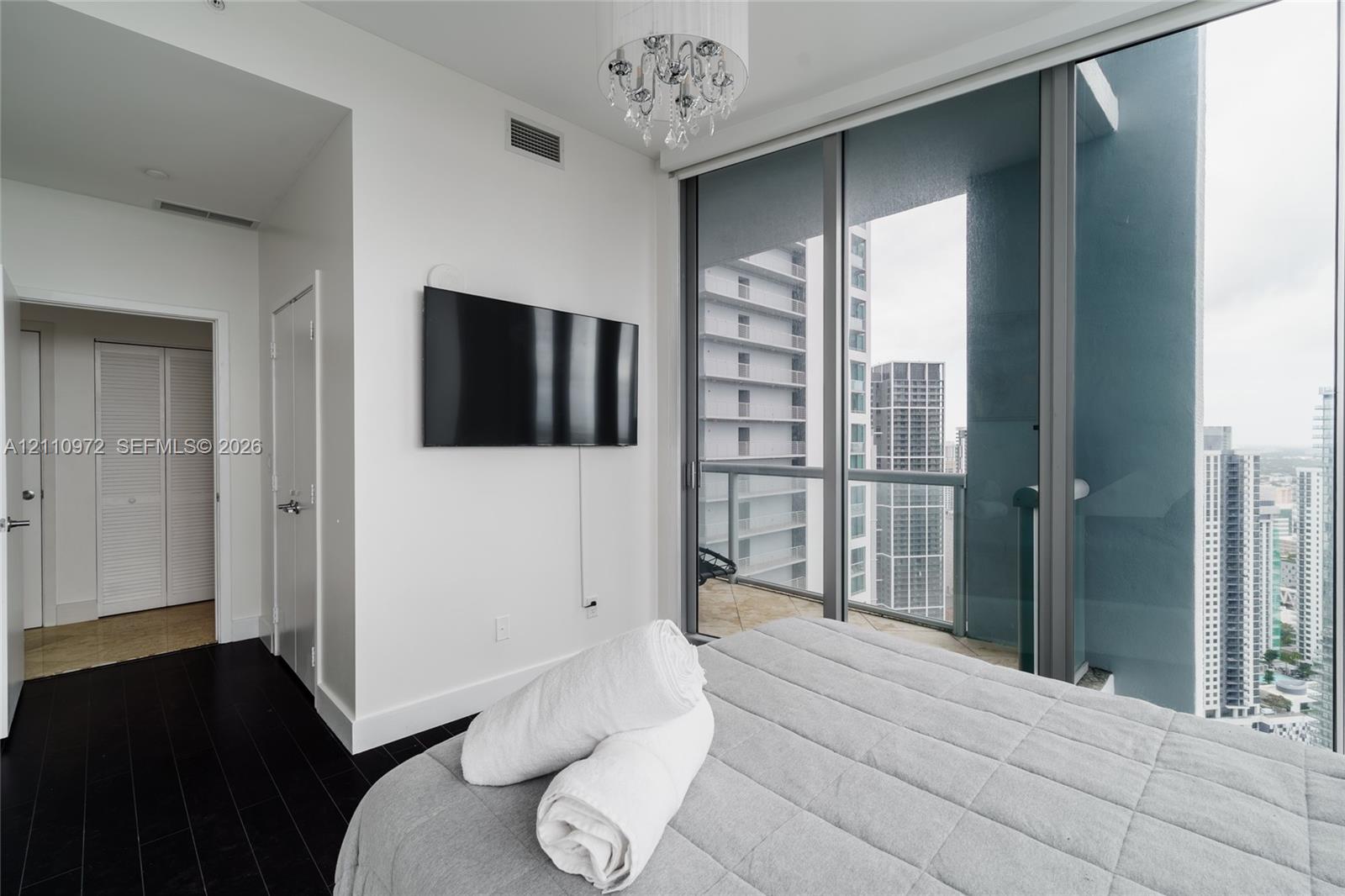 888 Biscayne Boulevard 4712 Property Photo 25