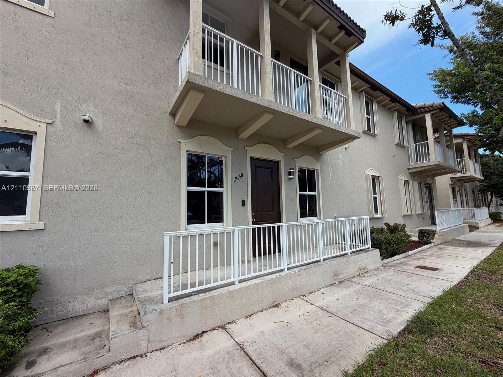 11649 Sw 244th Street Property Photo 3