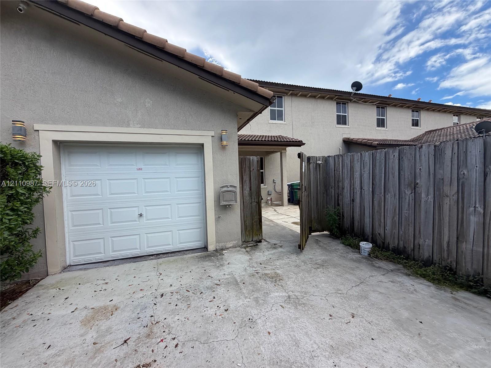 11649 Sw 244th Street Property Photo 4