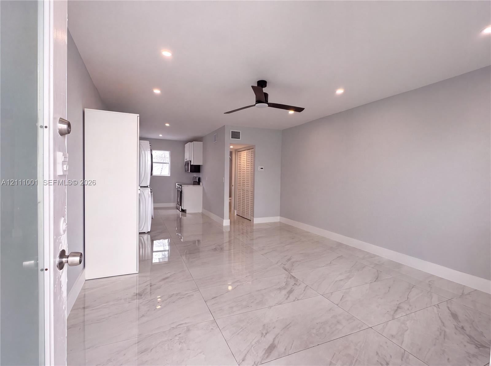 410 Euclid Avenue 14 Property Photo 3