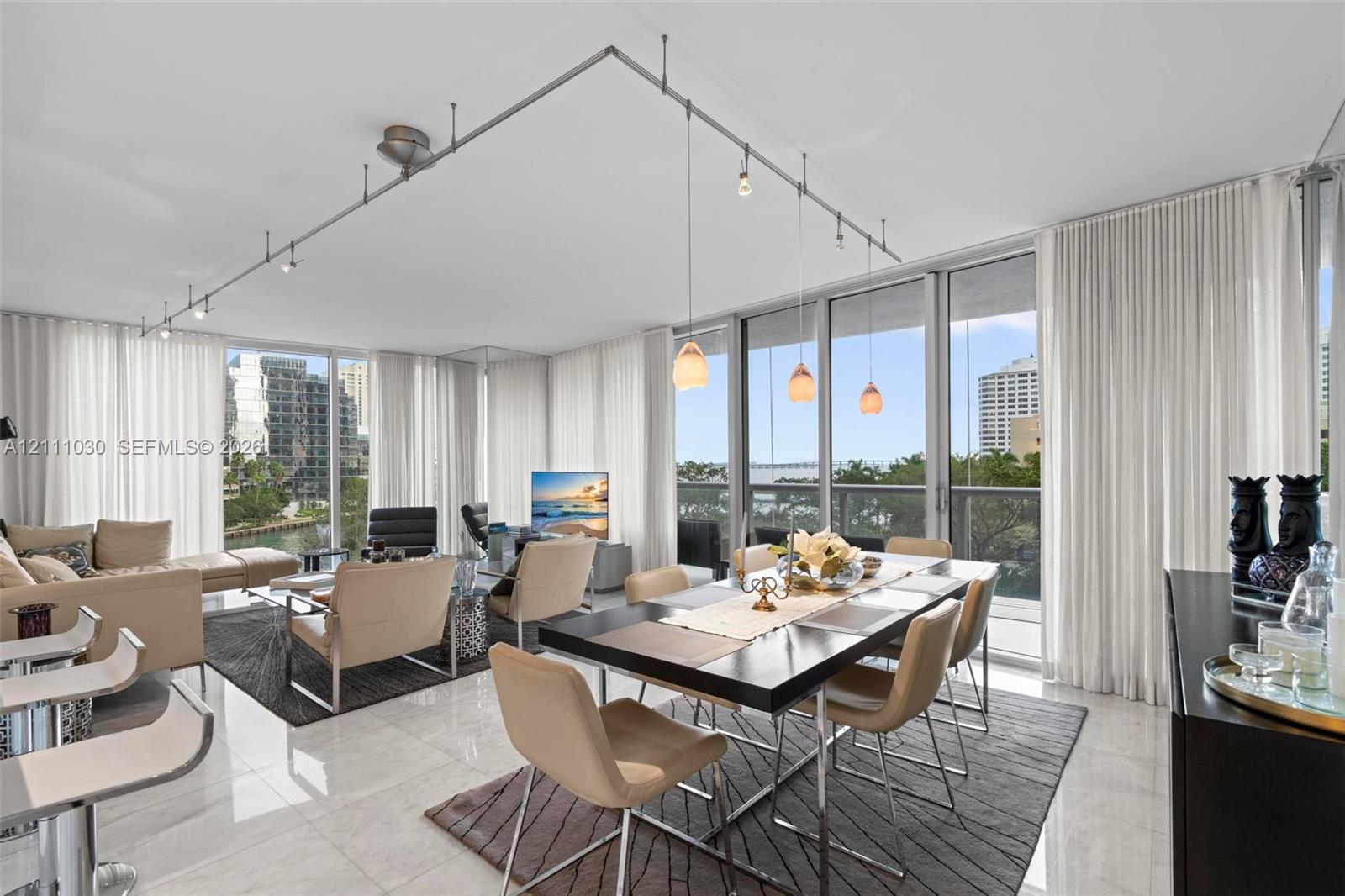 495 Brickell Avenue 501 Property Photo 4