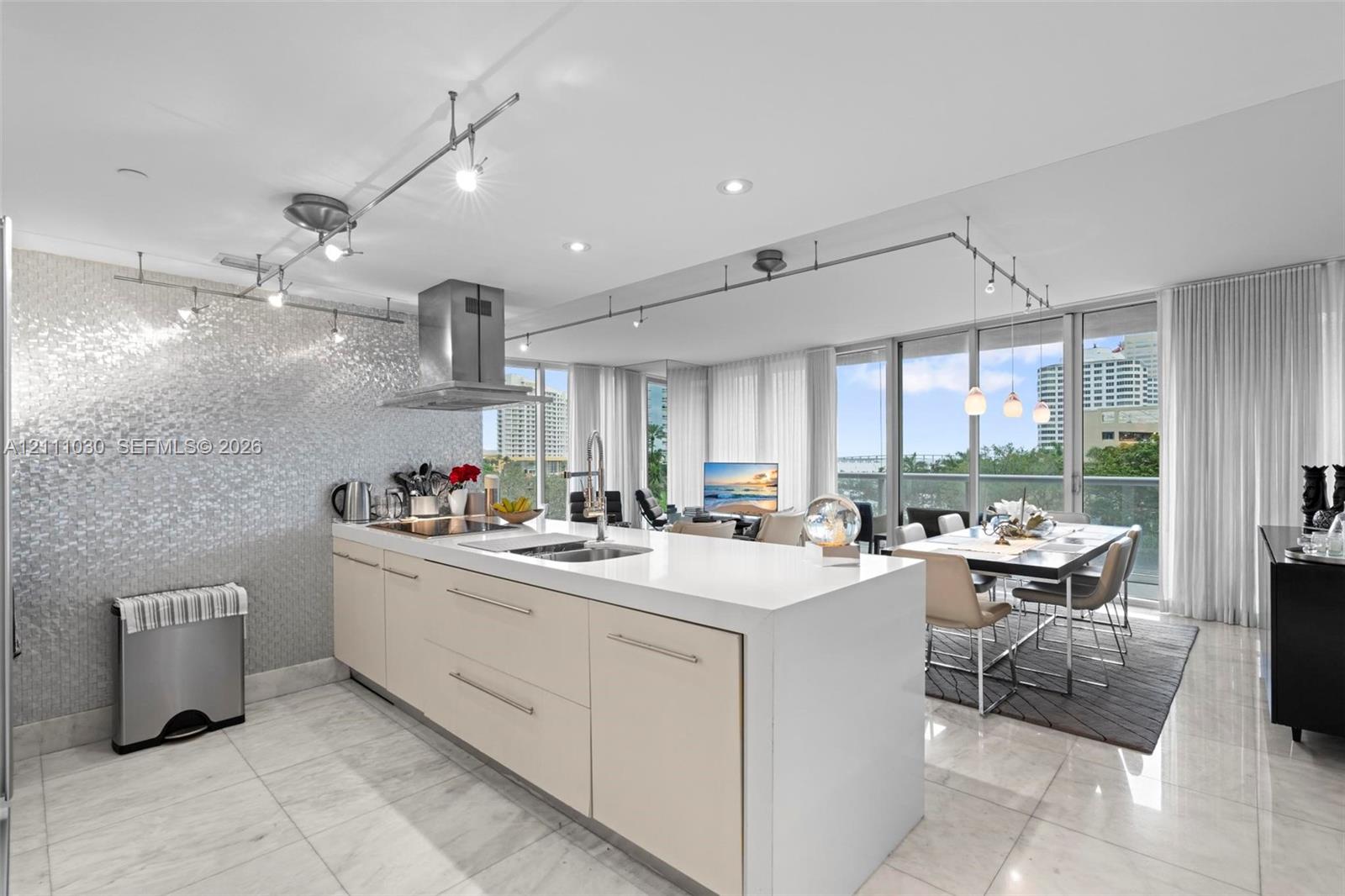 495 Brickell Avenue 501 Property Photo 5