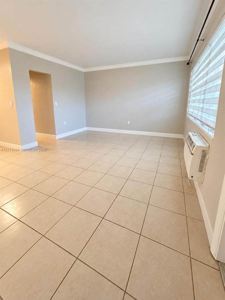 1450 Ne 171st Street 104b Property Photo 9