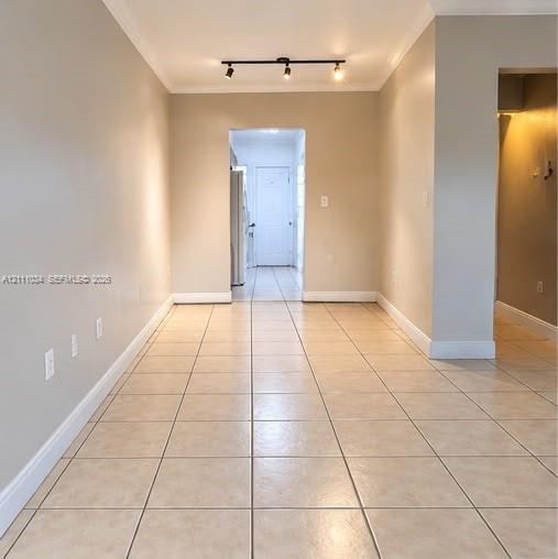 1450 Ne 171st Street 104b Property Photo 11