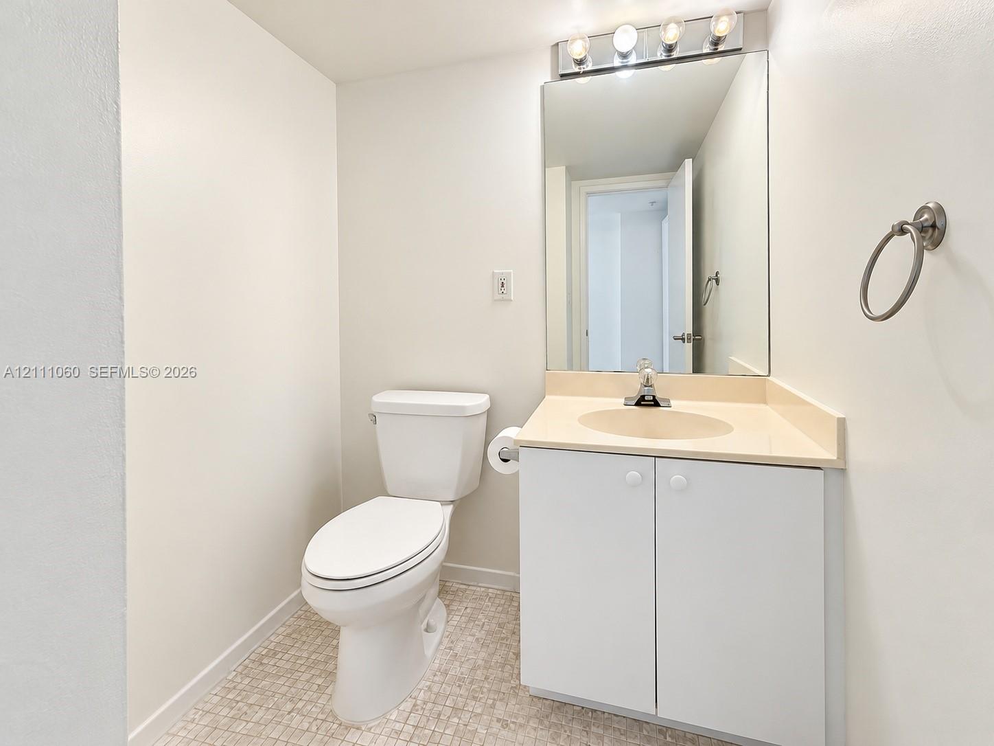 19370 Collins Avenue 1521 Property Photo 3