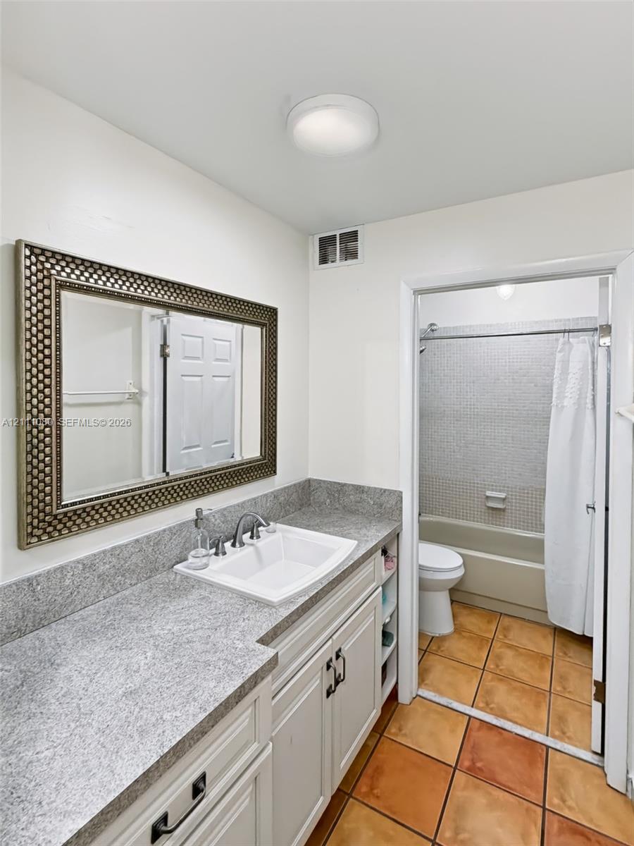 10845 Sw 112th Avenue 312 Property Photo 10