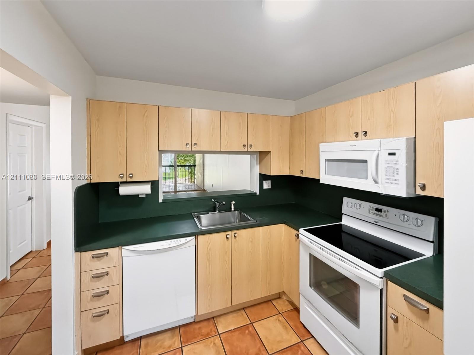 10845 Sw 112th Avenue 312 Property Photo 14