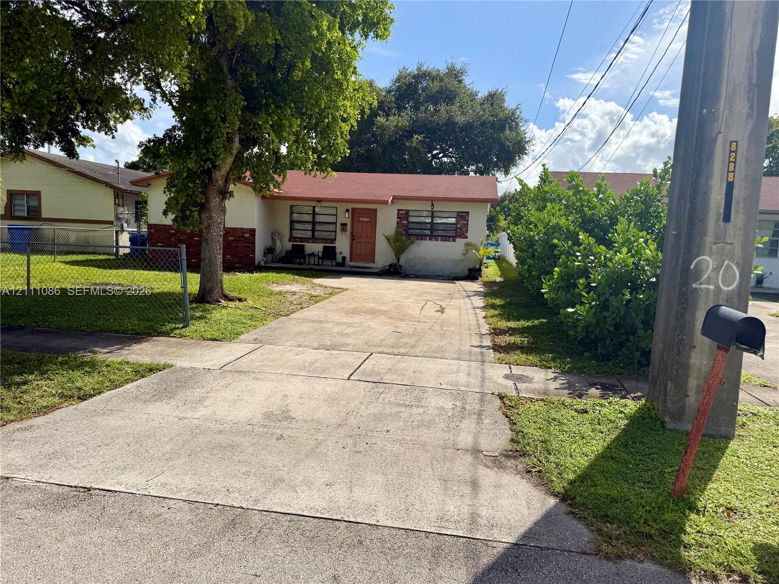 4408 SW 19th Street Property Photo 1