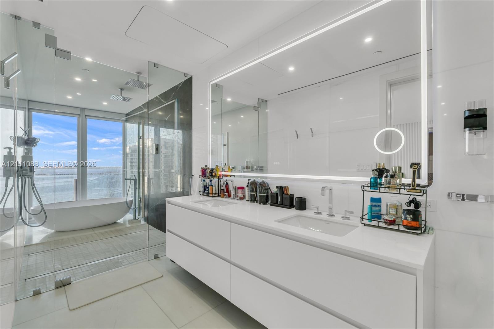300 Biscayne Boulevard Way 3103c Property Photo 35