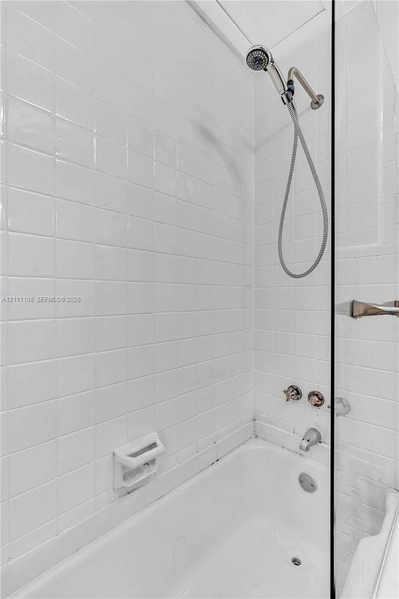 10002 E Bay Harbor Drive 1 Property Photo 28