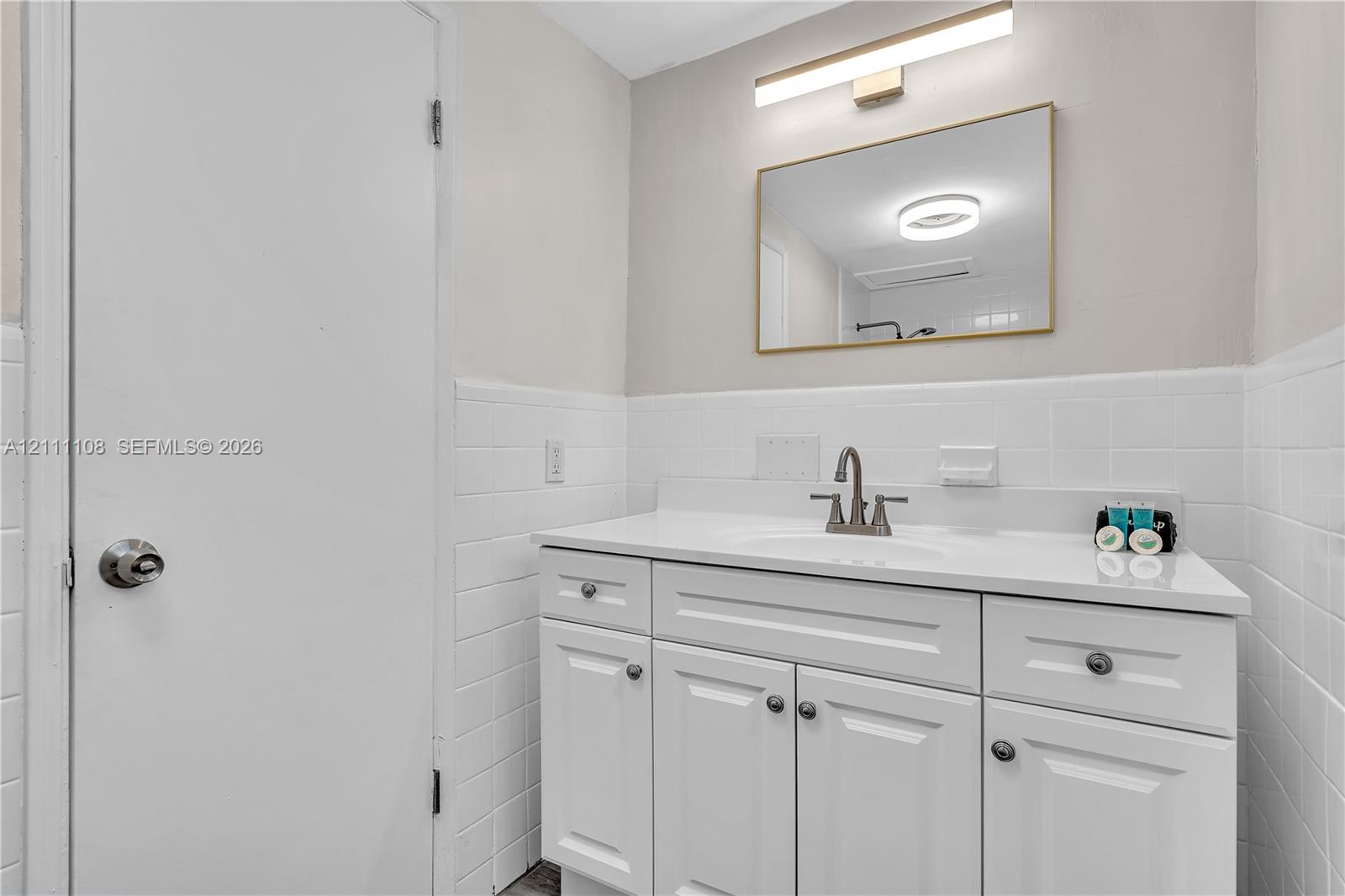 10002 E Bay Harbor Drive 1 Property Photo 29