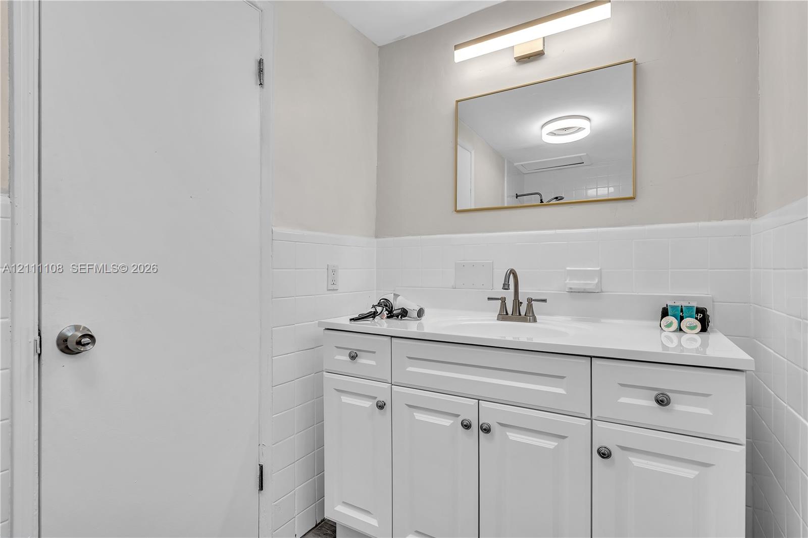 10002 E Bay Harbor Drive 1 Property Photo 30