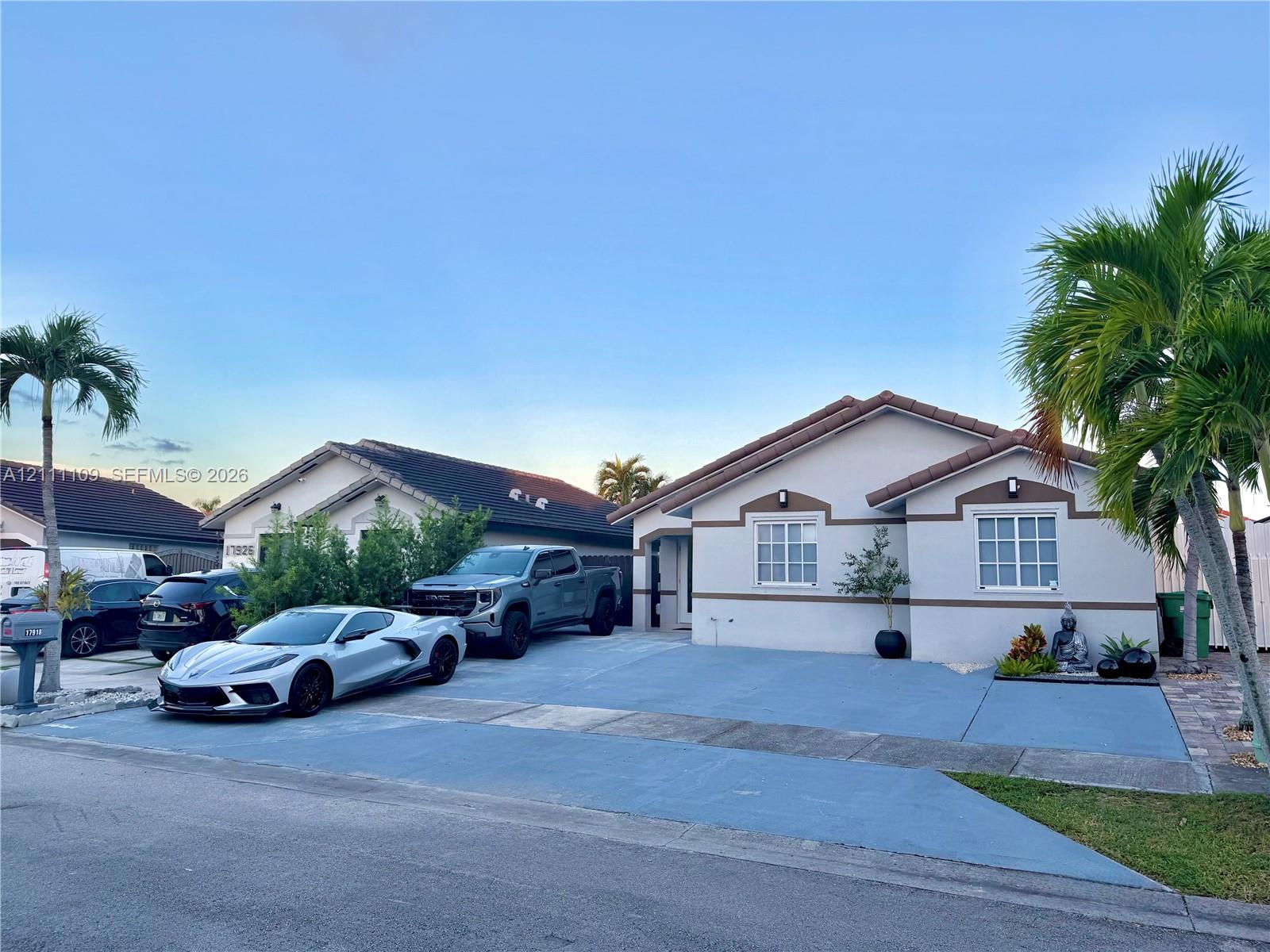 17918 SW 144th Court Property Photo 1