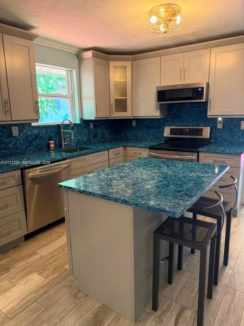 1033 Ne 34th Street Property Photo 2