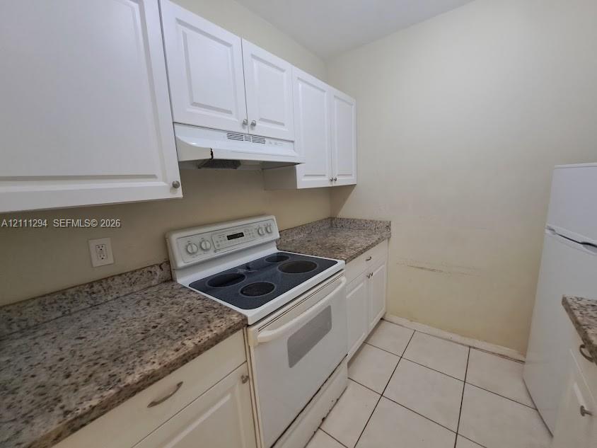 2303 S Federal Highway 8 Property Photo 7